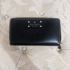 Like New Kate Spade Wallet